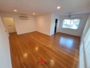 Main picture of 1485 S Beverly Dr