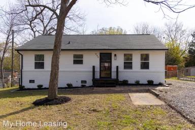 Main picture of 932 Summer Dr