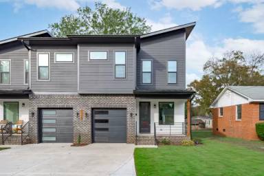 Main picture of 2325 Sheffield Rd