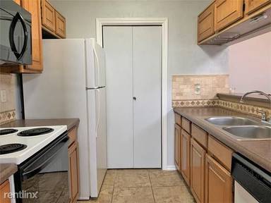 Main picture of 8349 W Ridge Rd