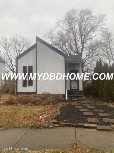 Main picture of 237 E Dewald St