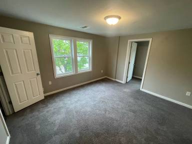 Main picture of 1336 S 63rd St