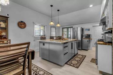 Main picture of 6726 Tonawanda Creek Rd