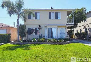 Main picture of 2574 Southern Ave