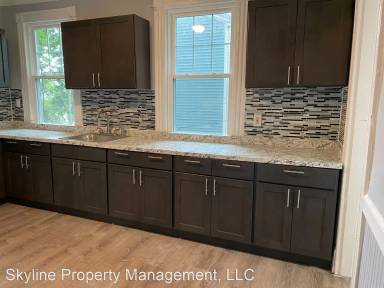 Main picture of 209 Woodlawn Ter