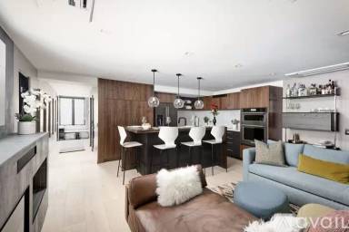 Main picture of 725 E Durant Ave