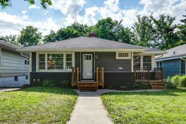 Main picture of 4316 York Ave S