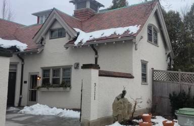 Main picture of 3111 N Marietta Ave