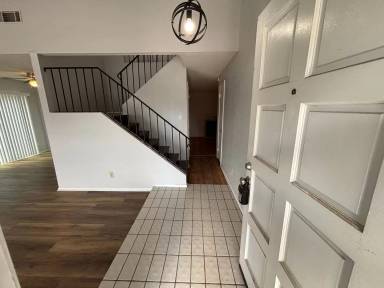 Main picture of 23290 Vida Ct