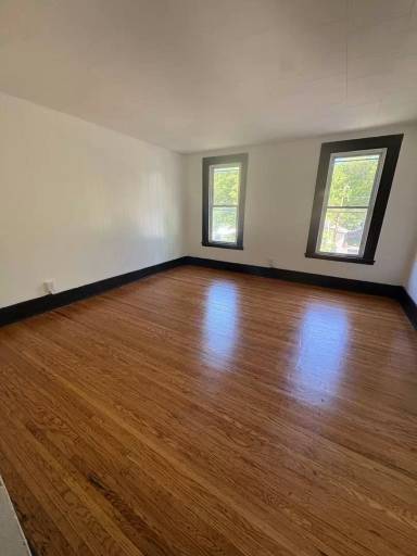 Main picture of 629 Jay St