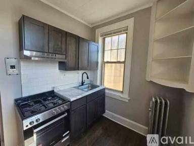 Main picture of 388 Bloomfield Ave