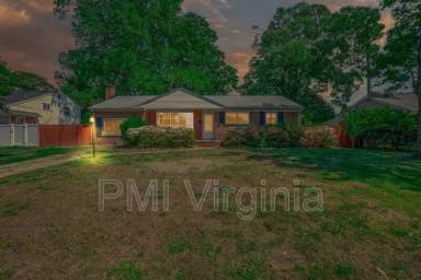 Main picture of 7412 Gardner Dr