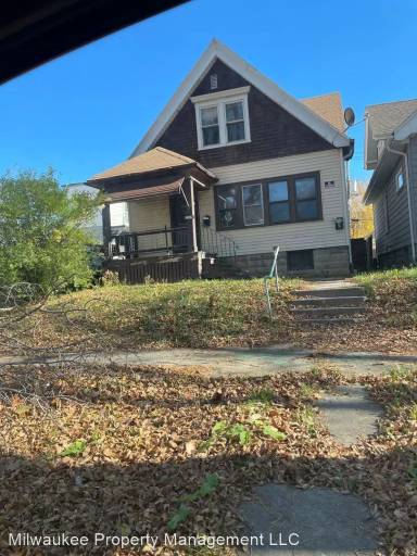 Main picture of 2208 N 48th St