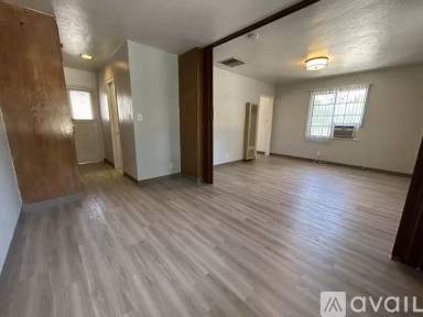 Main picture of 1711 Easy St
