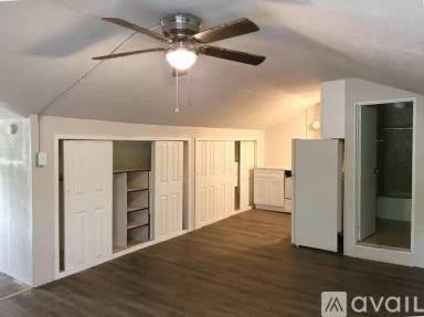 Main picture of 1405 Moore St