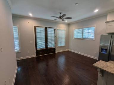 Main picture of 2136 8th St