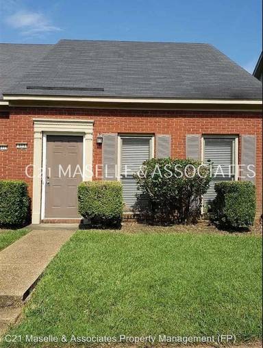 Main picture of 401 Northtown Dr