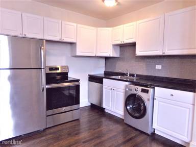 Main picture of 3345 N Marshfield Ave