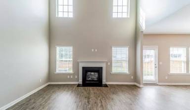 Main picture of 720 Redbud Ln