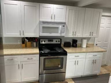 Main picture of 9595 Church St