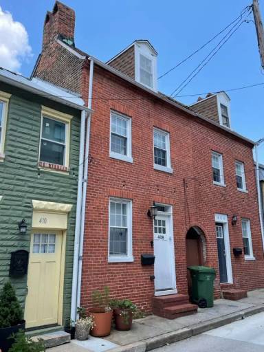 Main picture of 412 S Durham St