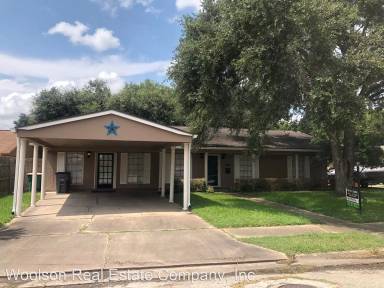 Main picture of 706 Gardenia Ln
