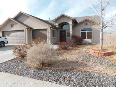 Main picture of 385 Ylang St