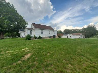 Main picture of 1239 Englewood Ave