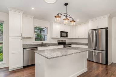 Main picture of 311 Trimble Ave