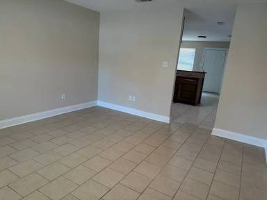 Main picture of 3556 North St
