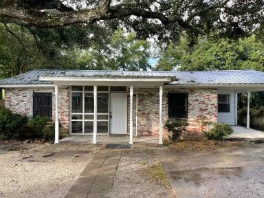 Main picture of 1817 Parsley Ave