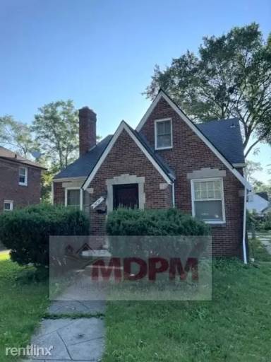 Main picture of 16176 Fielding St