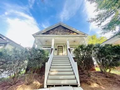 Main picture of 829 Woodruff Pl