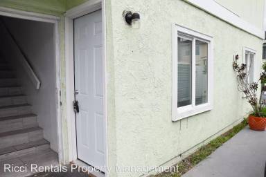 Main picture of 1249 W Palmyra Ave