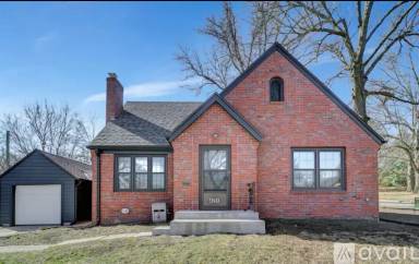 Main picture of 4201 Hillside St