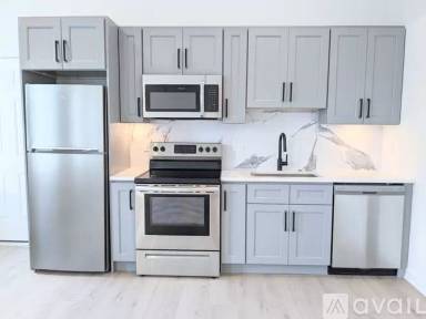 Main picture of 2601 W Oxford St