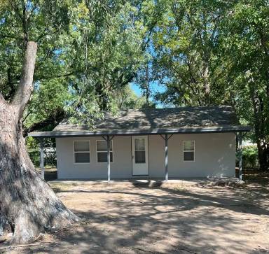 Main picture of 414 NE Kellam Ave