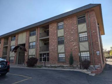 Main picture of 1021 Carr St