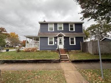 Main picture of 940 S Twyckenham Dr