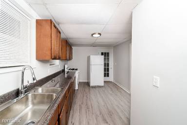 Main picture of 687 4th Ave