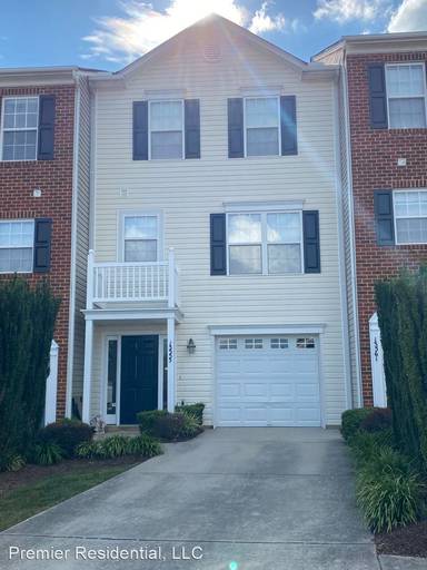 Main picture of 13518 Ridgemoor Dr