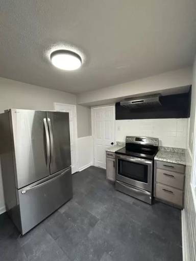 Main picture of 7446 Calvin Ave