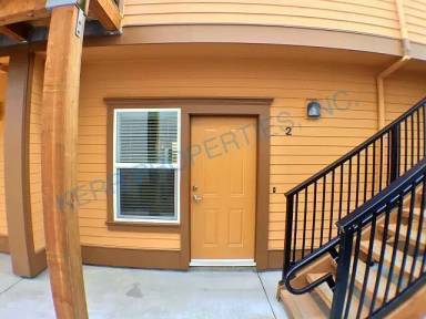 Main picture of 6037 SE Stark St