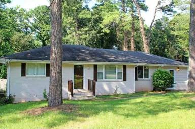 Main picture of 1896 Donna Pl