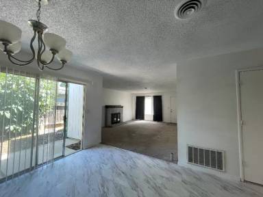 Main picture of 1383 Hobart Dr