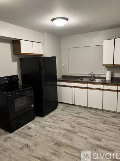 Main picture of 387 Clarendon Ave