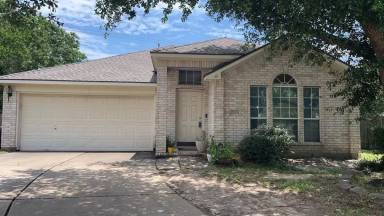 Main picture of 21003 Sun Haven Dr
