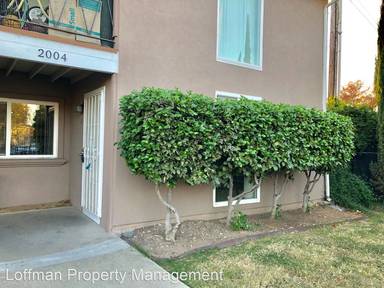 Main picture of 2004 S Cirby Way