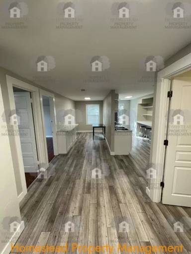 Main picture of 195 Knox St S