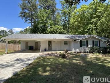 Main picture of 2228 Meadowvale Dr NE